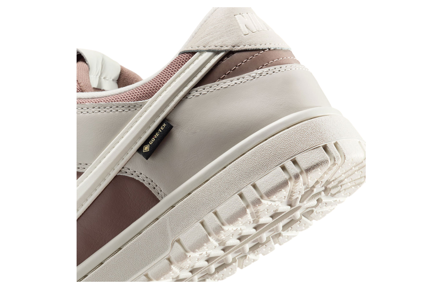 Gore-tex X Nike Dunk Low