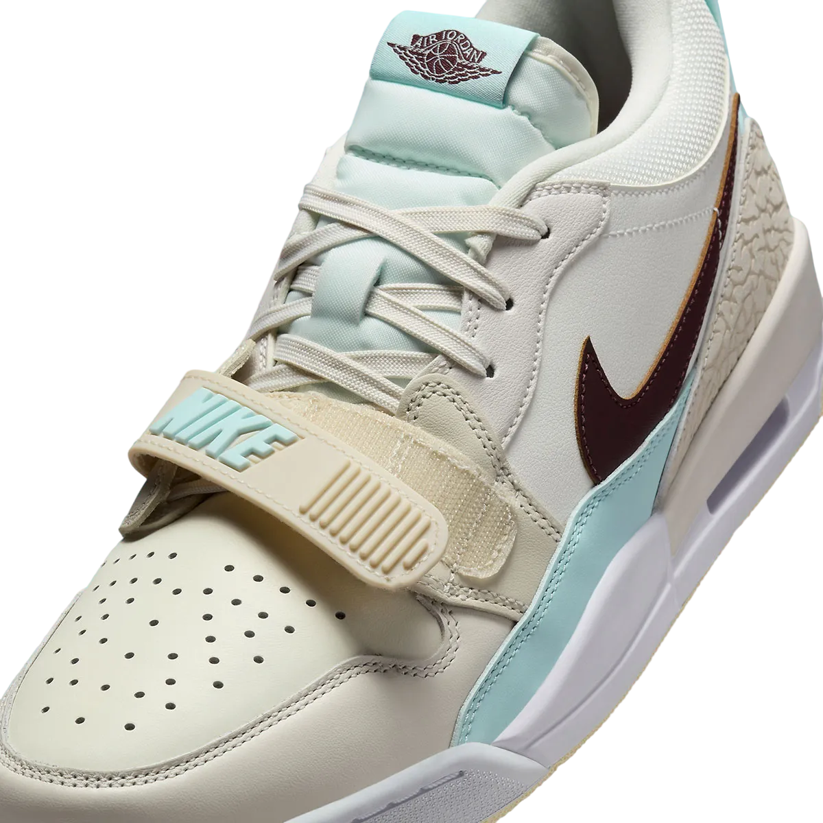 Jordan Legacy 312 Low Beach