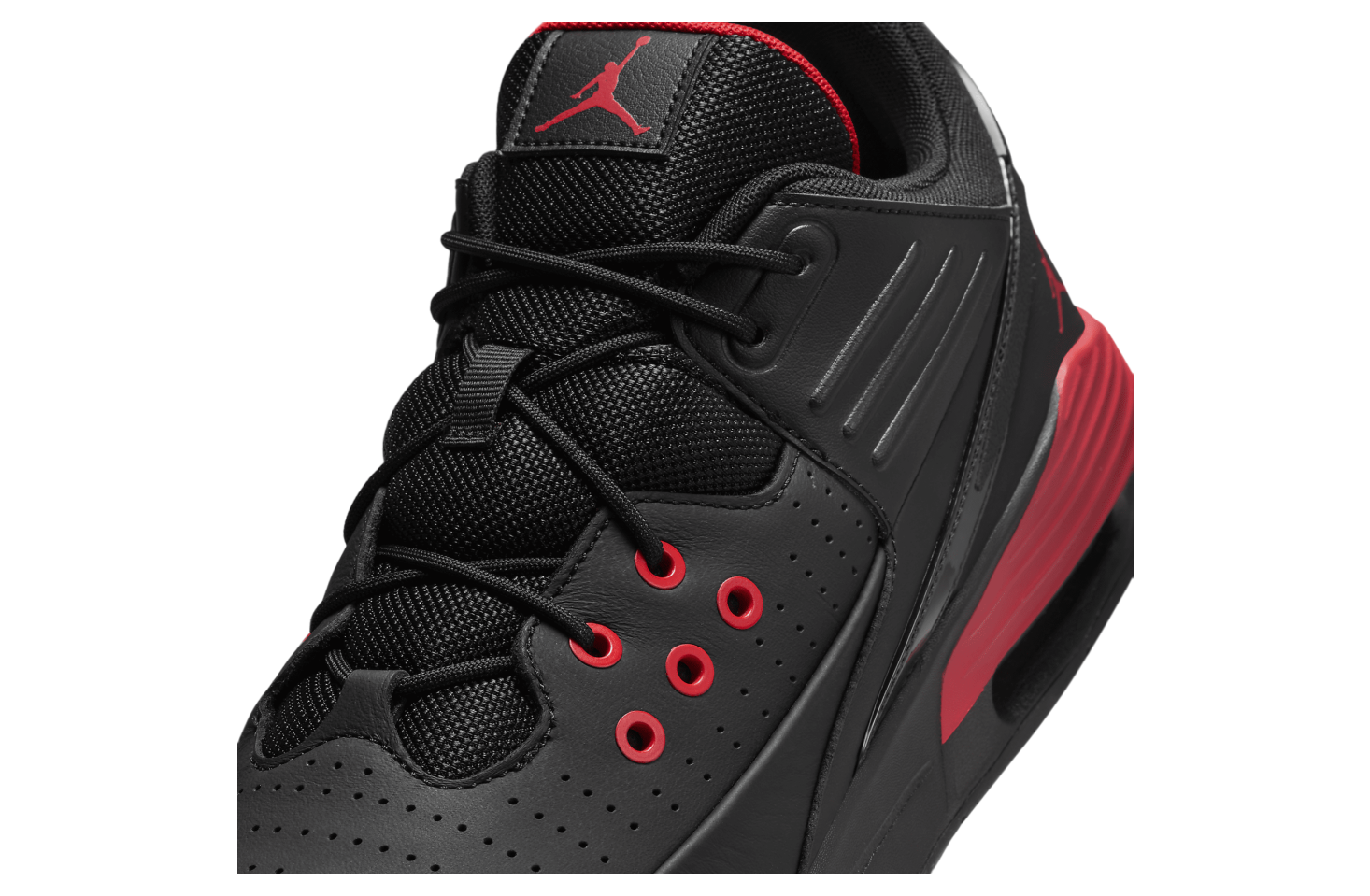 Jordan Max Aura 5 Black / University Red