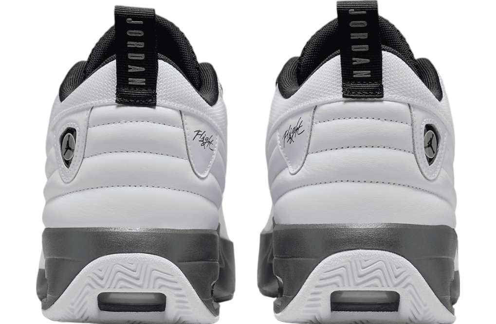 Jordan Max Aura 6 White / Black