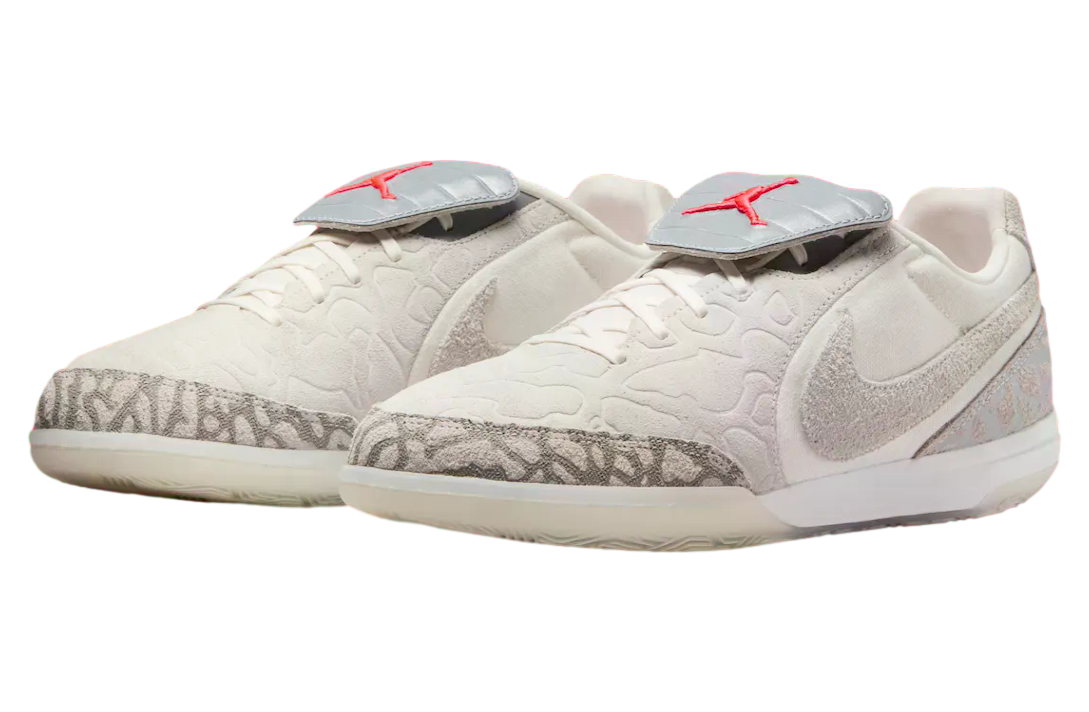 Jordan Tiempo Streetgato SE Phantom / Sail