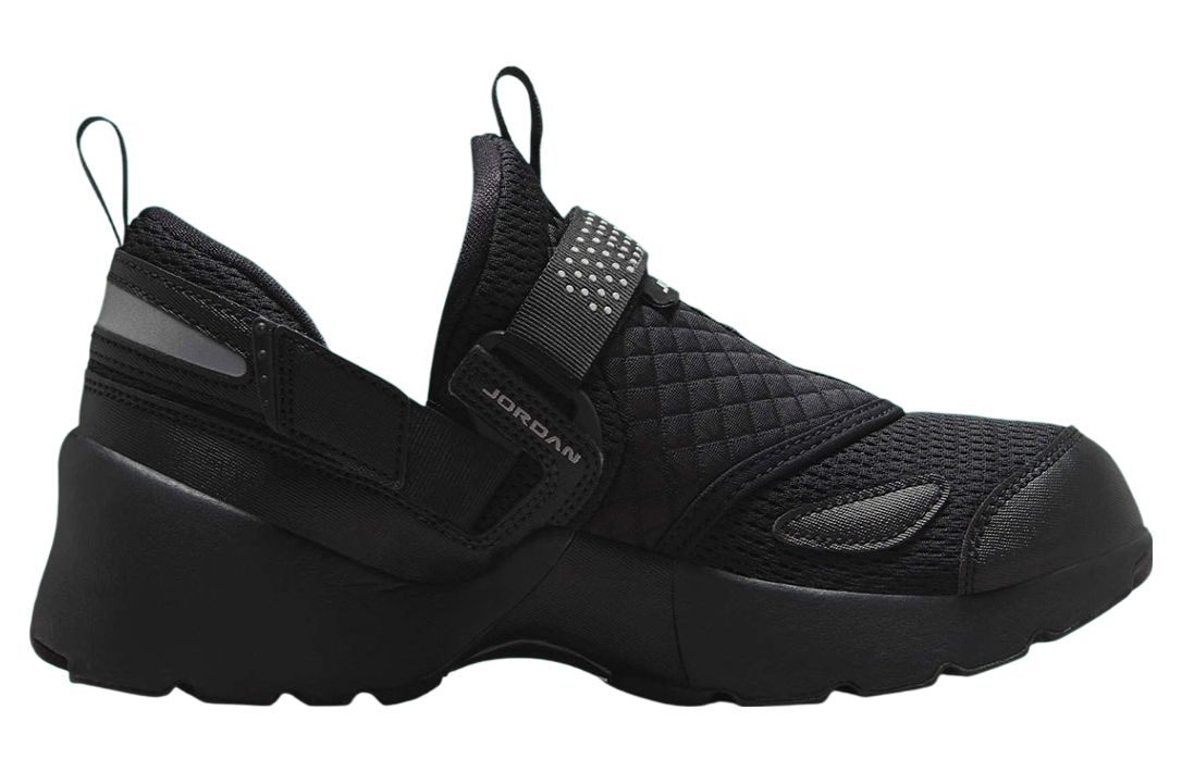 Jordan Trunner Lx Black / Grey