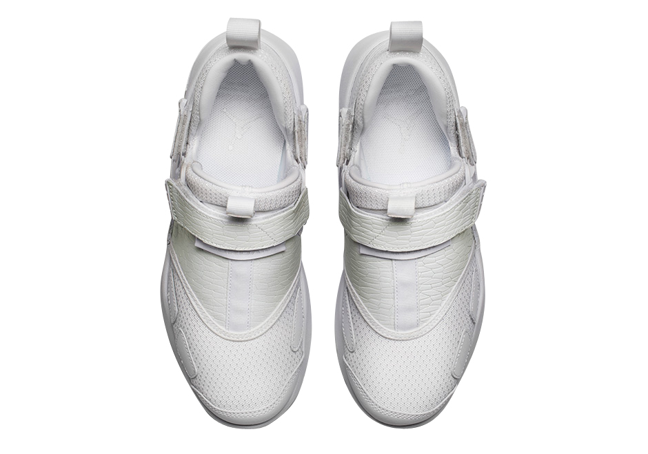 Jordan Trunner LX GS Frost White (Heiress) 897997-100 - KicksOnFire.com