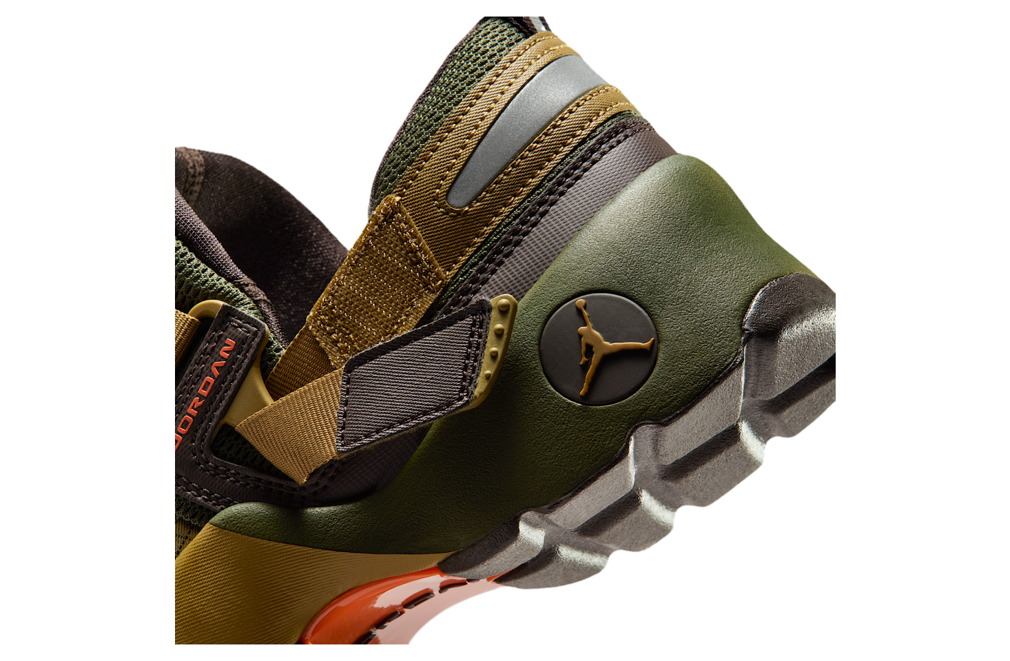 Jordan Trunner LX WMNS Brown Kelp / Cargo Khaki