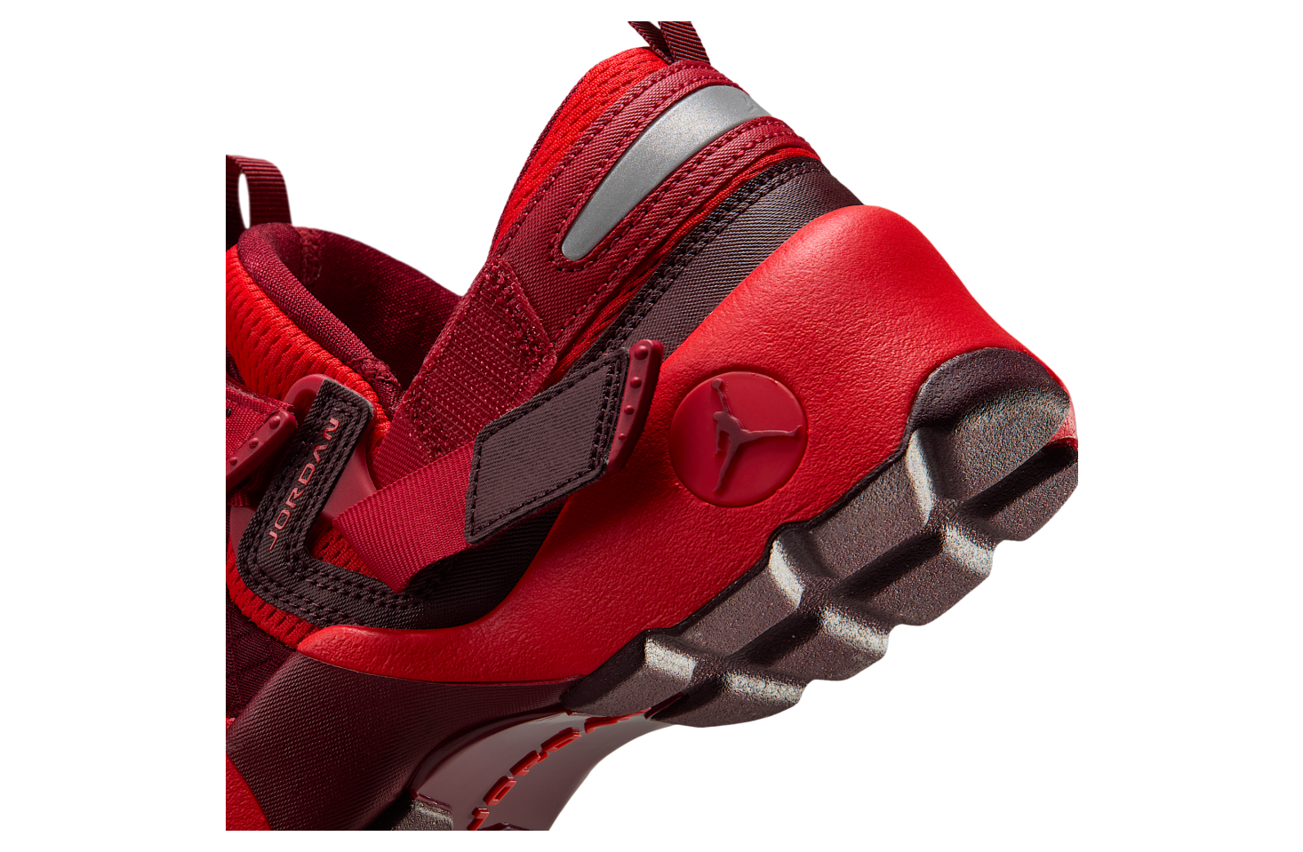 Jordan Trunner LX WMNS Chile Red / Reflective Silver