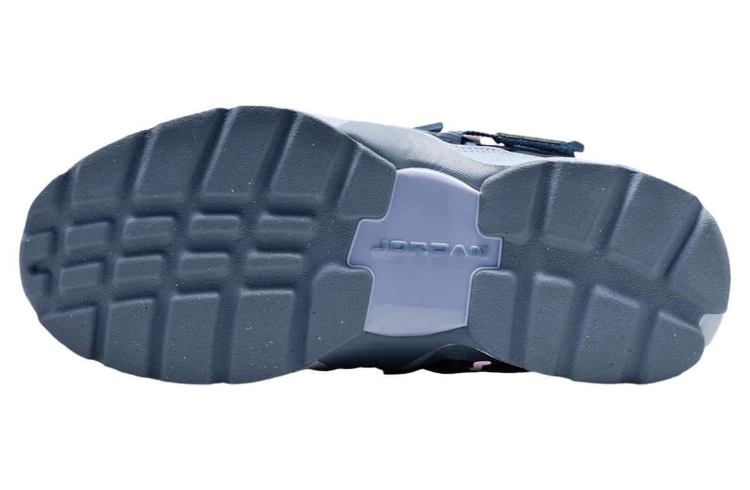 Jordan Trunner LX WMNS Ghost / Pure Platinum