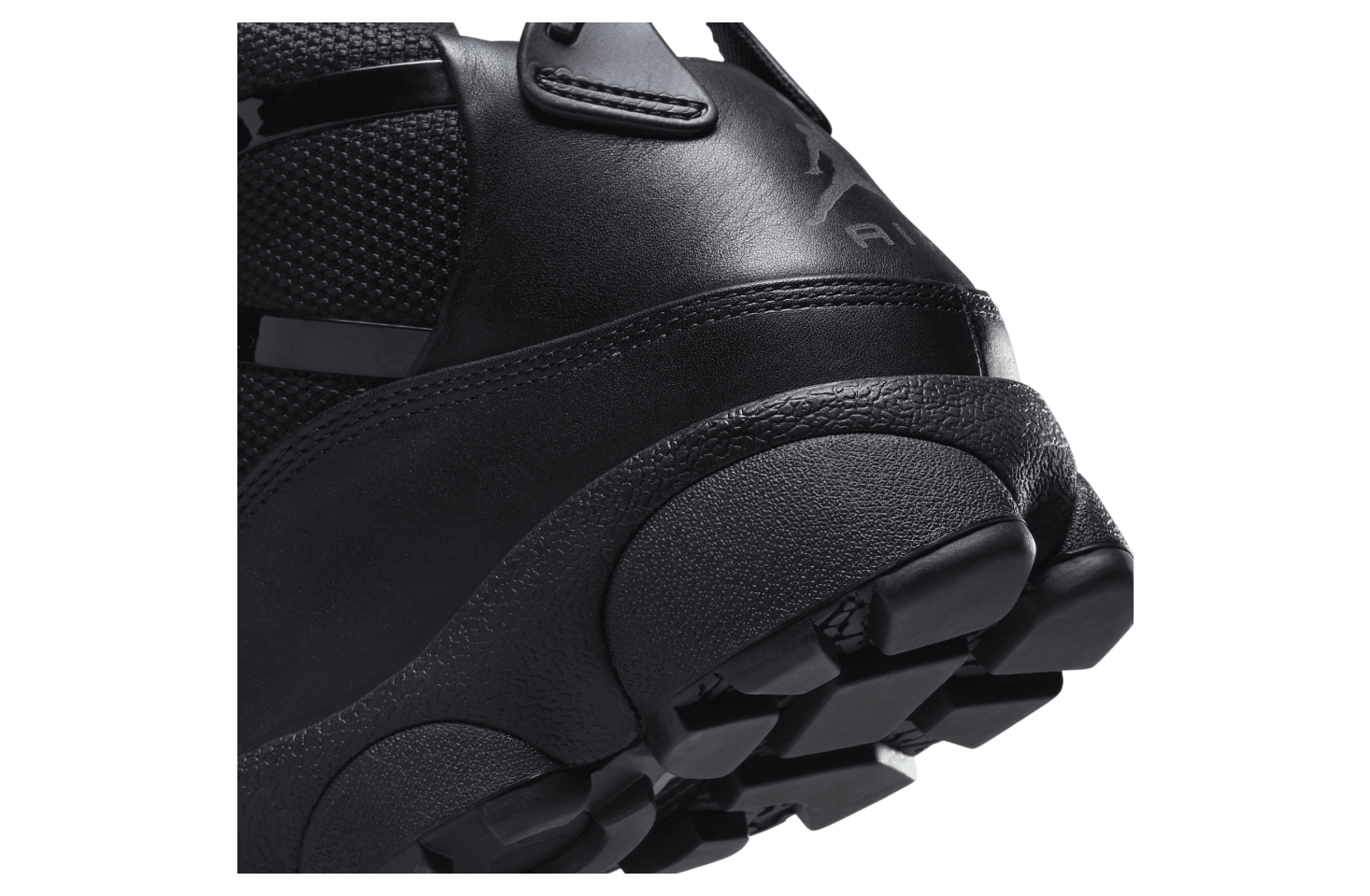 Jordan Winterized 6 Rings Black / Rustic