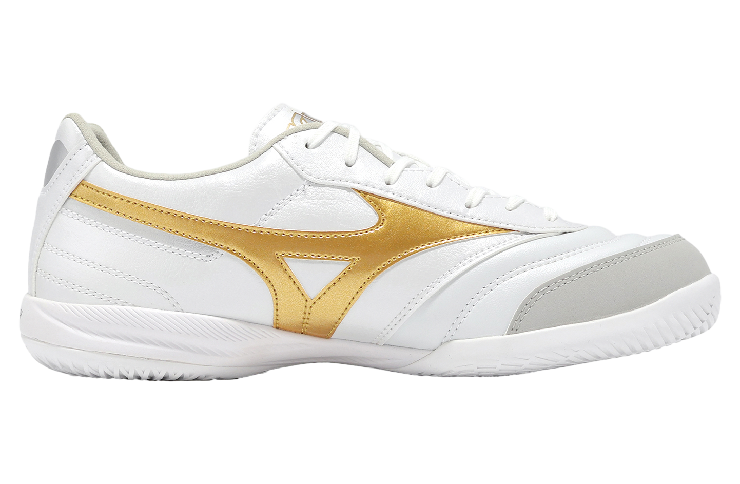 Mizuno Morelia Sala Pro In White / Gold - Jan 2026 - Q1GA261350