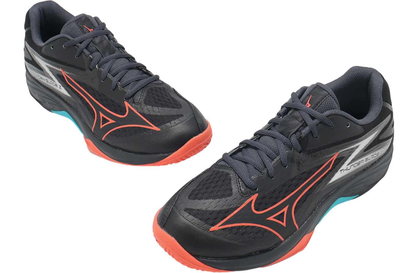 Mizuno Thunder Blade Z Black / Orange - Feb 2025