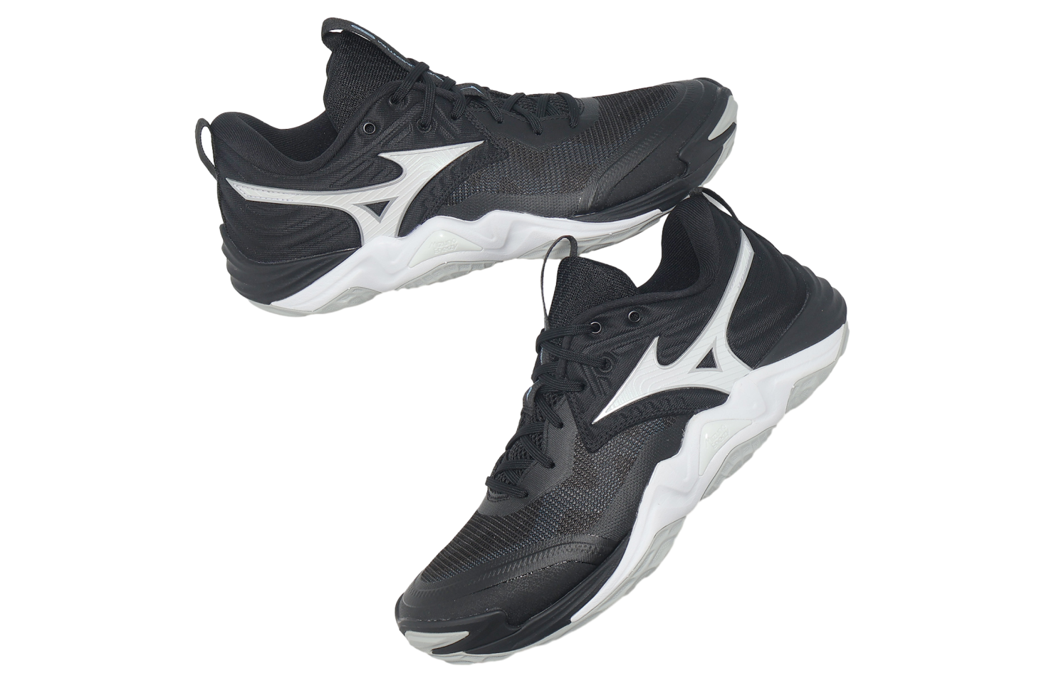 Mizuno Wave Momentum Elite Black / White - Jul 2025
