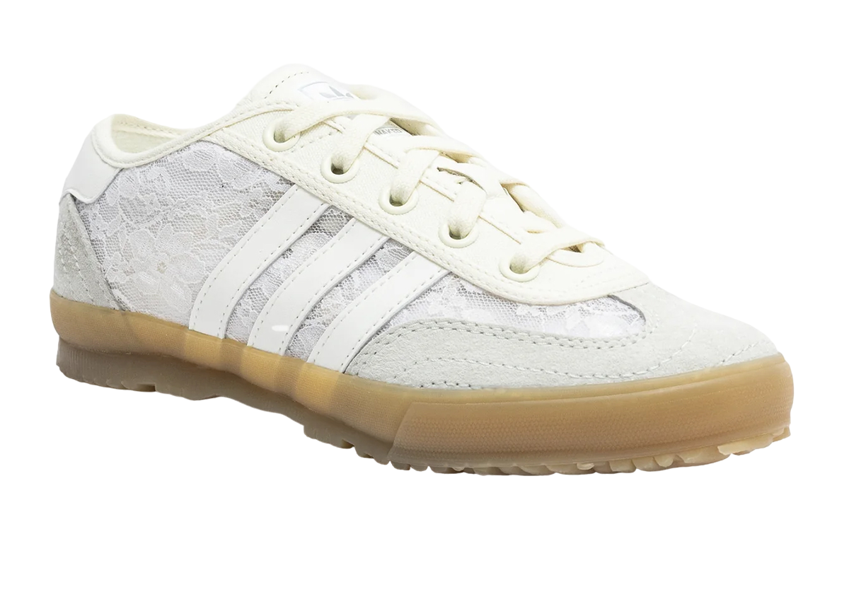 Naked X Adidas Tischtennis