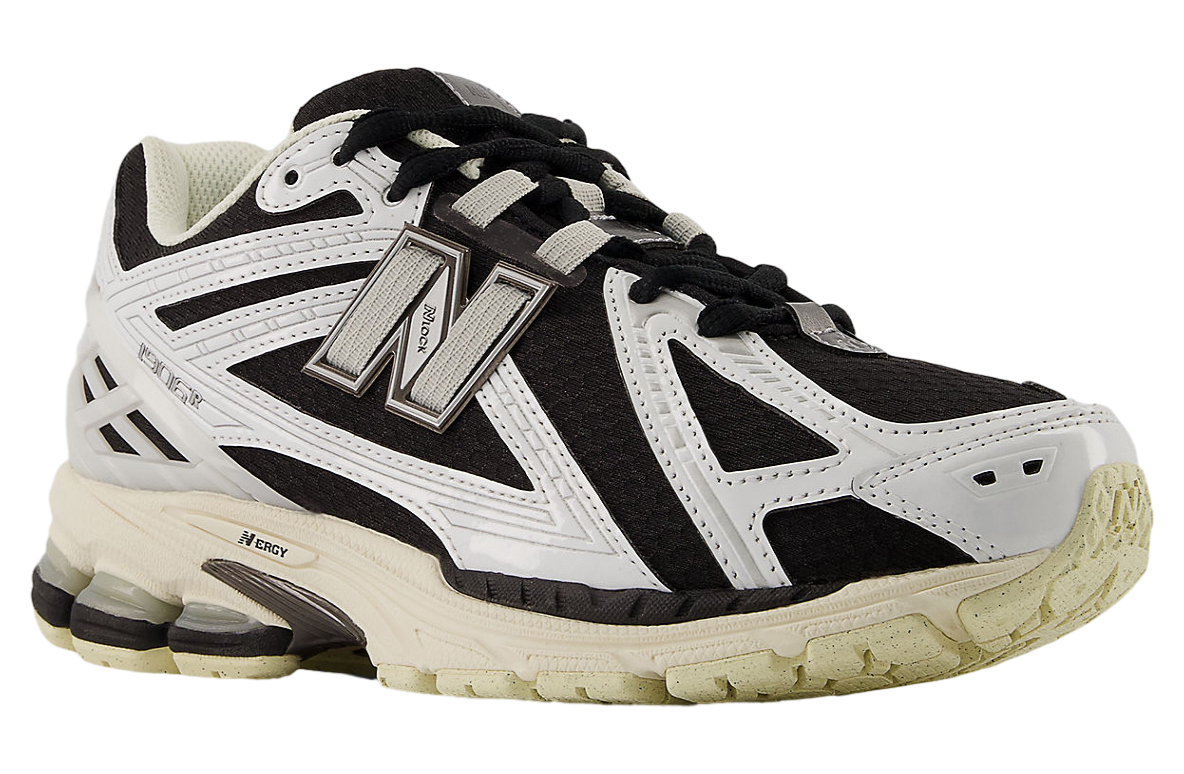New Balance 1906R White / Black / Cream