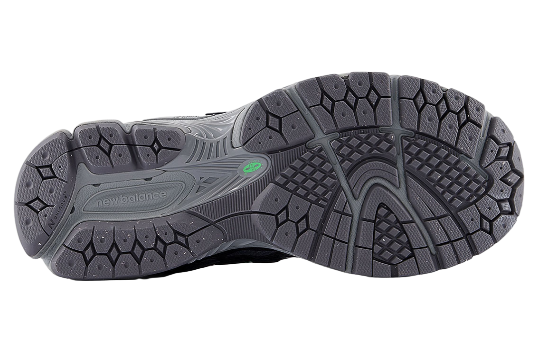 New Balance 1906w Black Metallic / Green