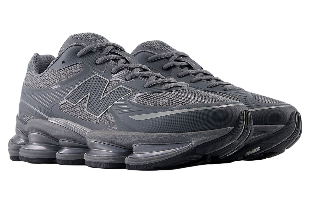 New Balance 2000 Dark Grey