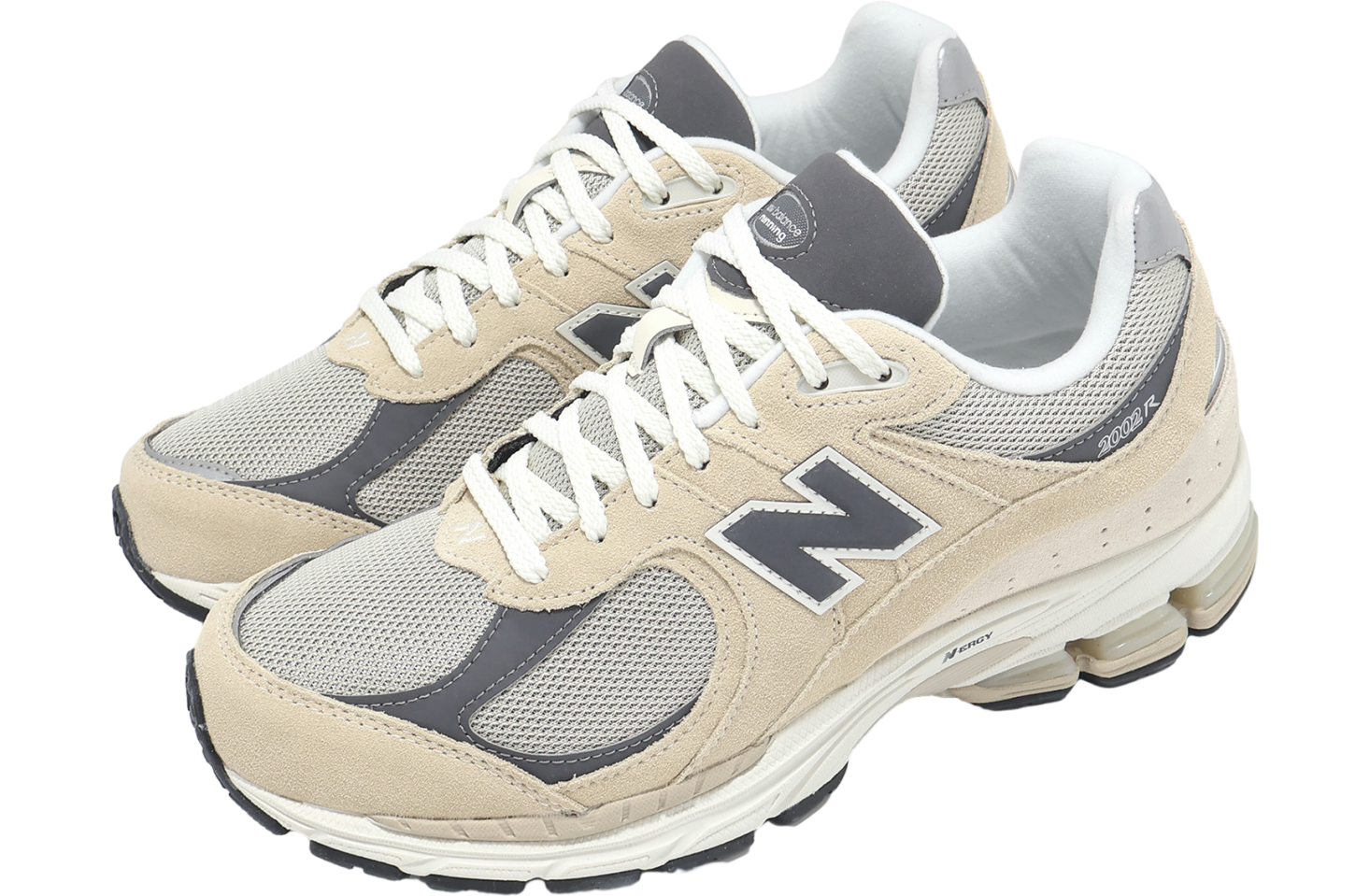 【New Balance 】M2002RHU 22FW-I Cut in half: New Balance 2002R Review (2024) | RunRepeat