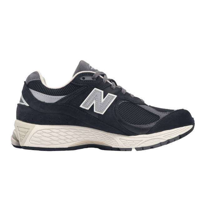 New Balance 2002R Black / Grey