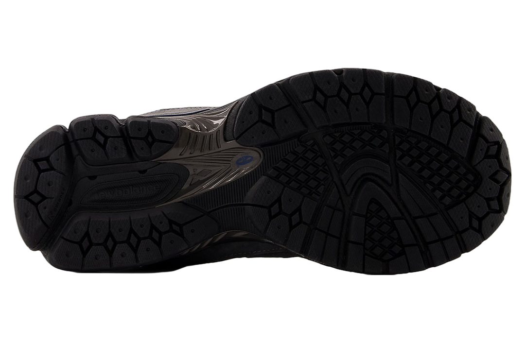 New Balance 2002r Grey / Black