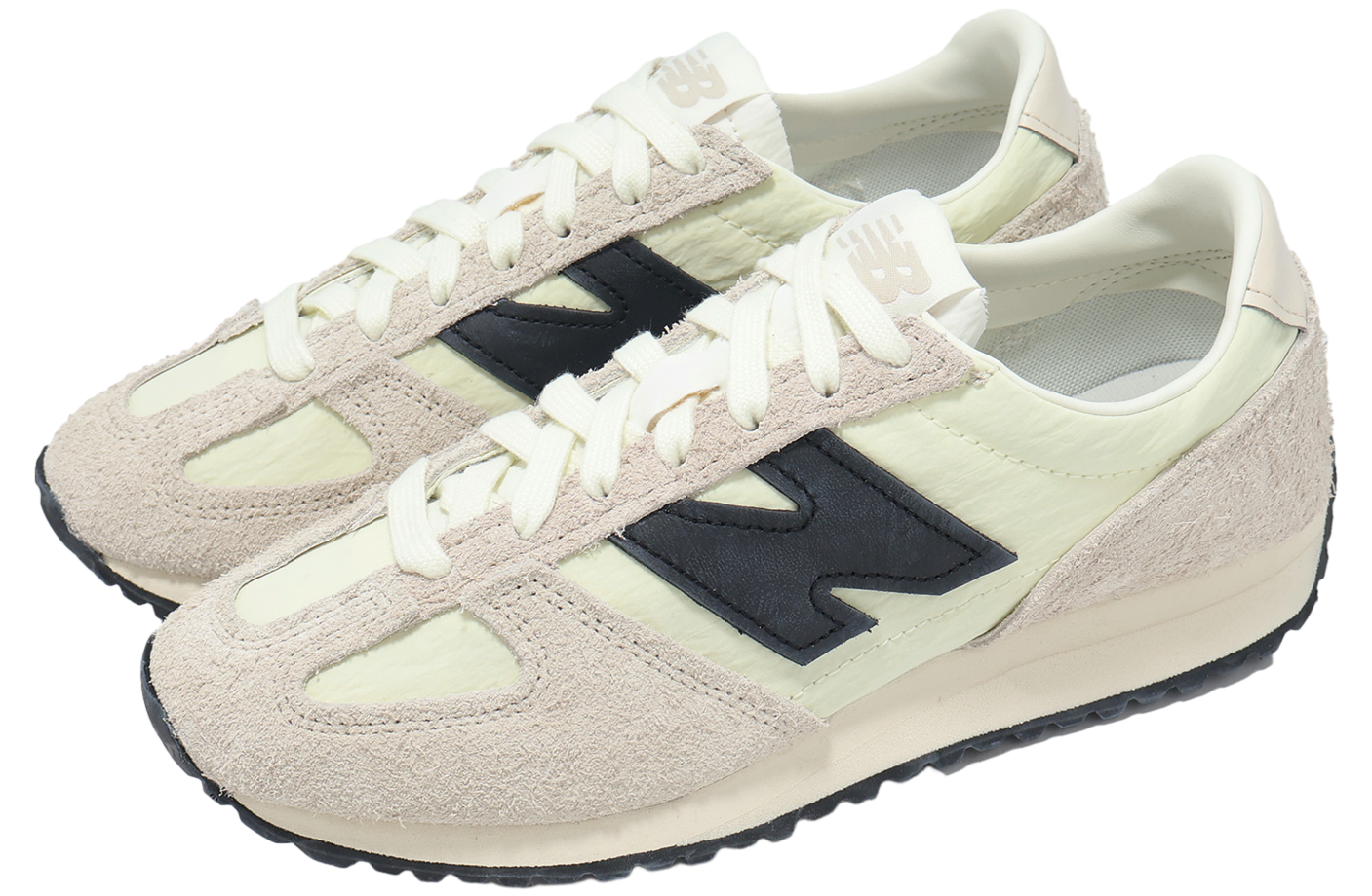 New Balance 471 Beige / Black