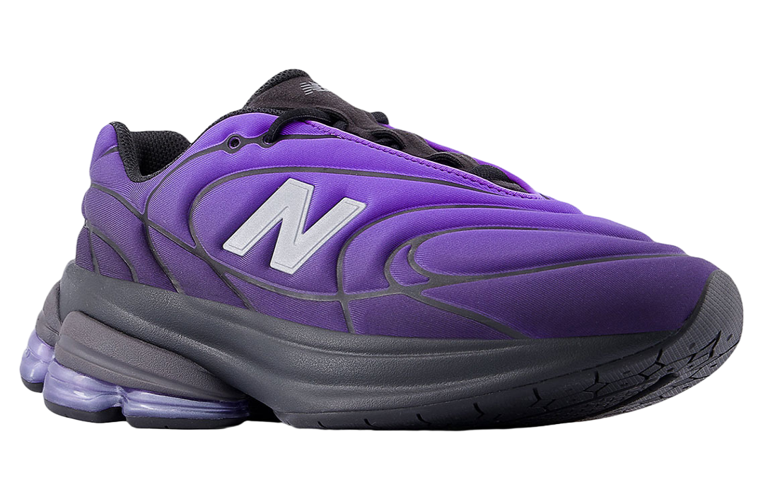 New Balance 5030 Black / Electric Indigo