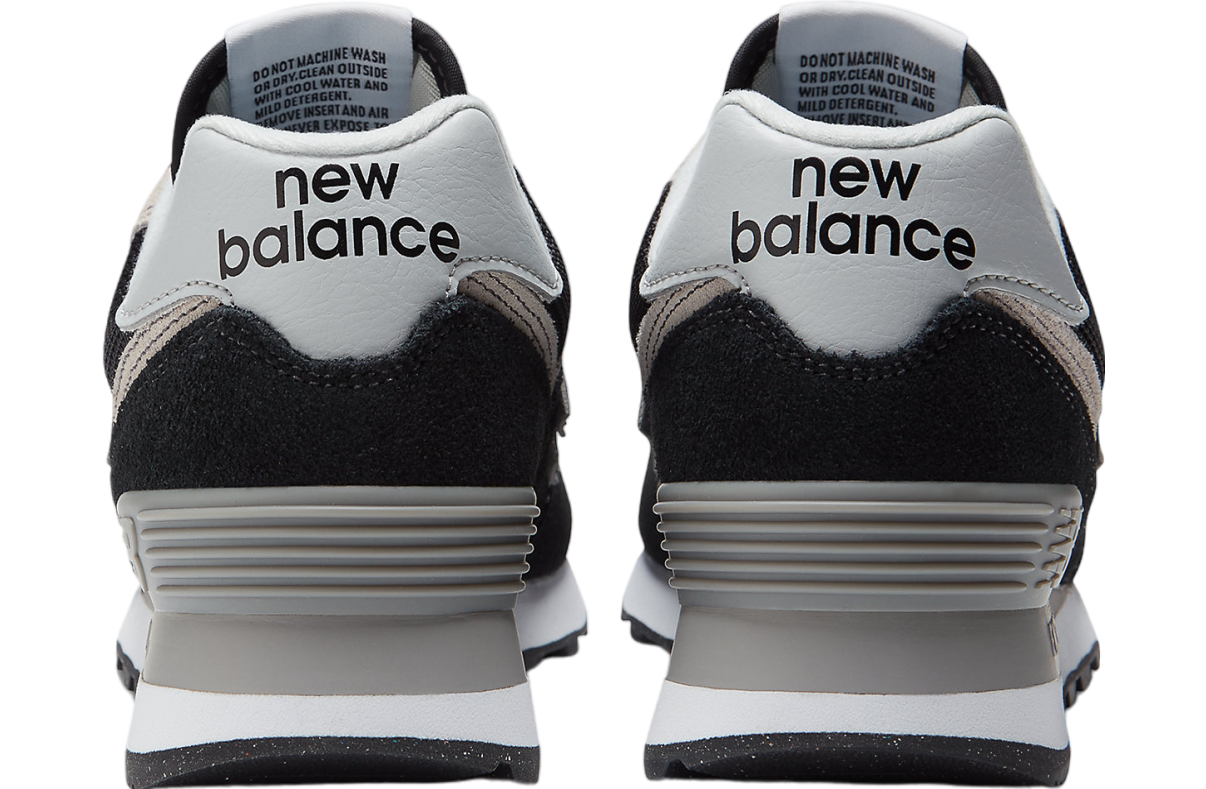 New Balance 574 Core WMNS Black / White