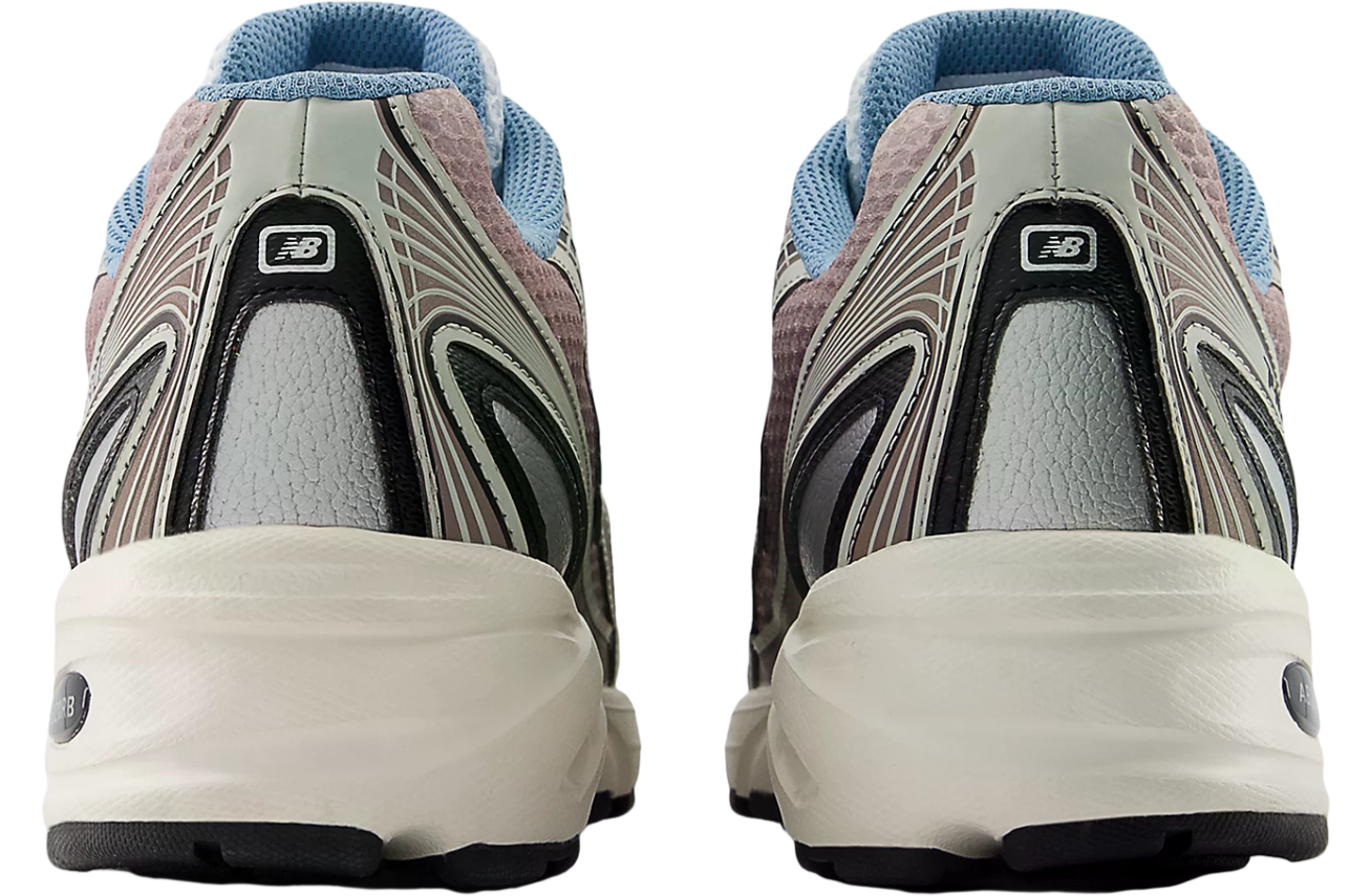 New Balance 740 Sea Salt / Earth Shadow