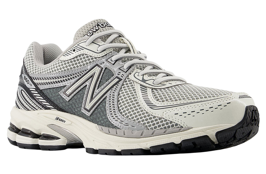 New Balance 860v2 Cream / Dark Grey