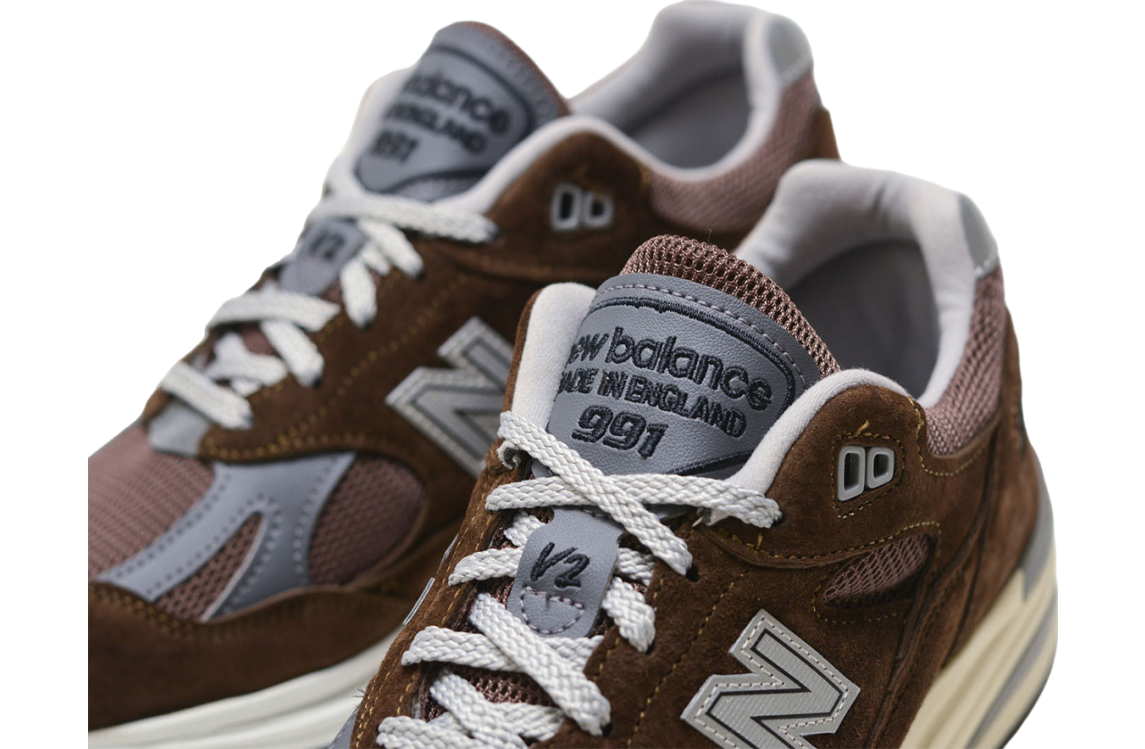 New Balance 991v2 Pinecone