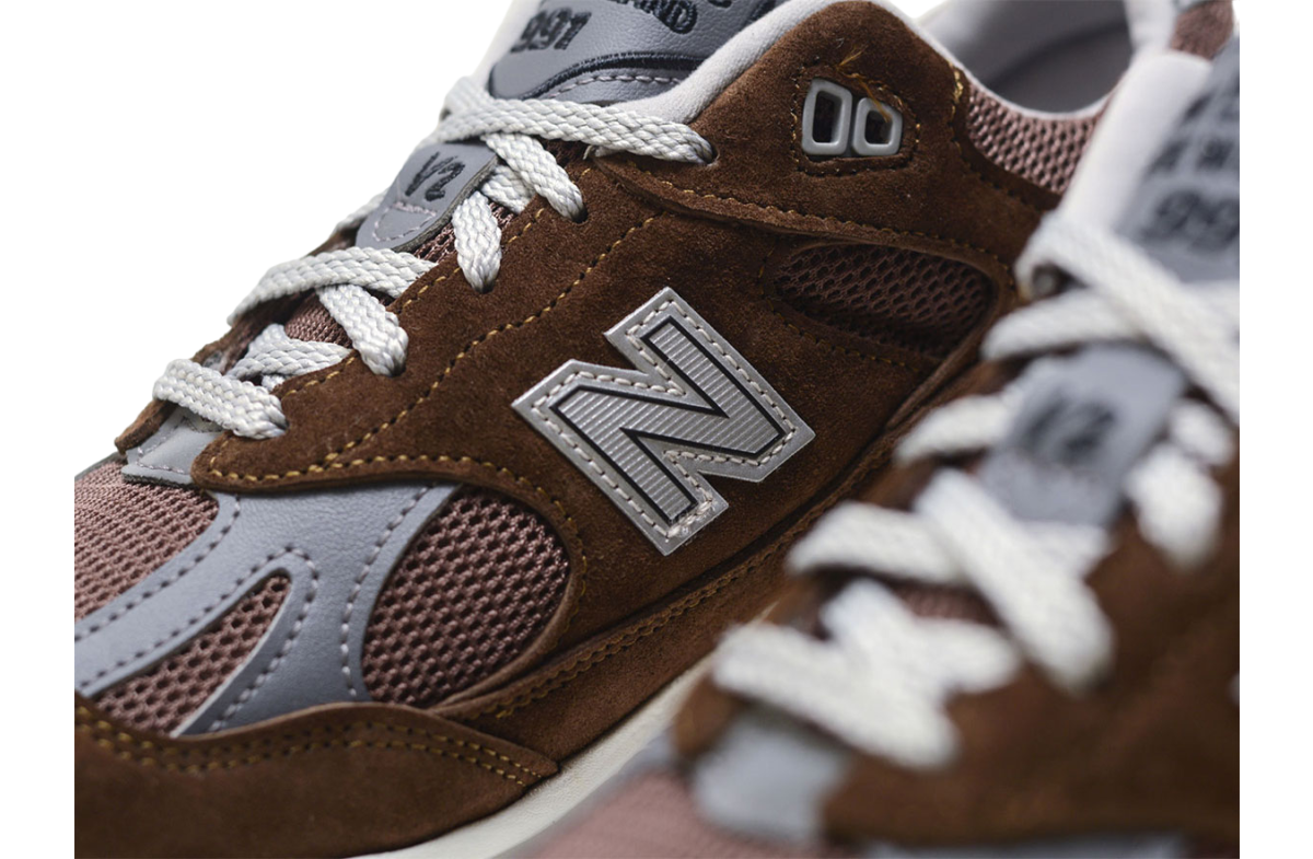 New Balance 991v2 Pinecone