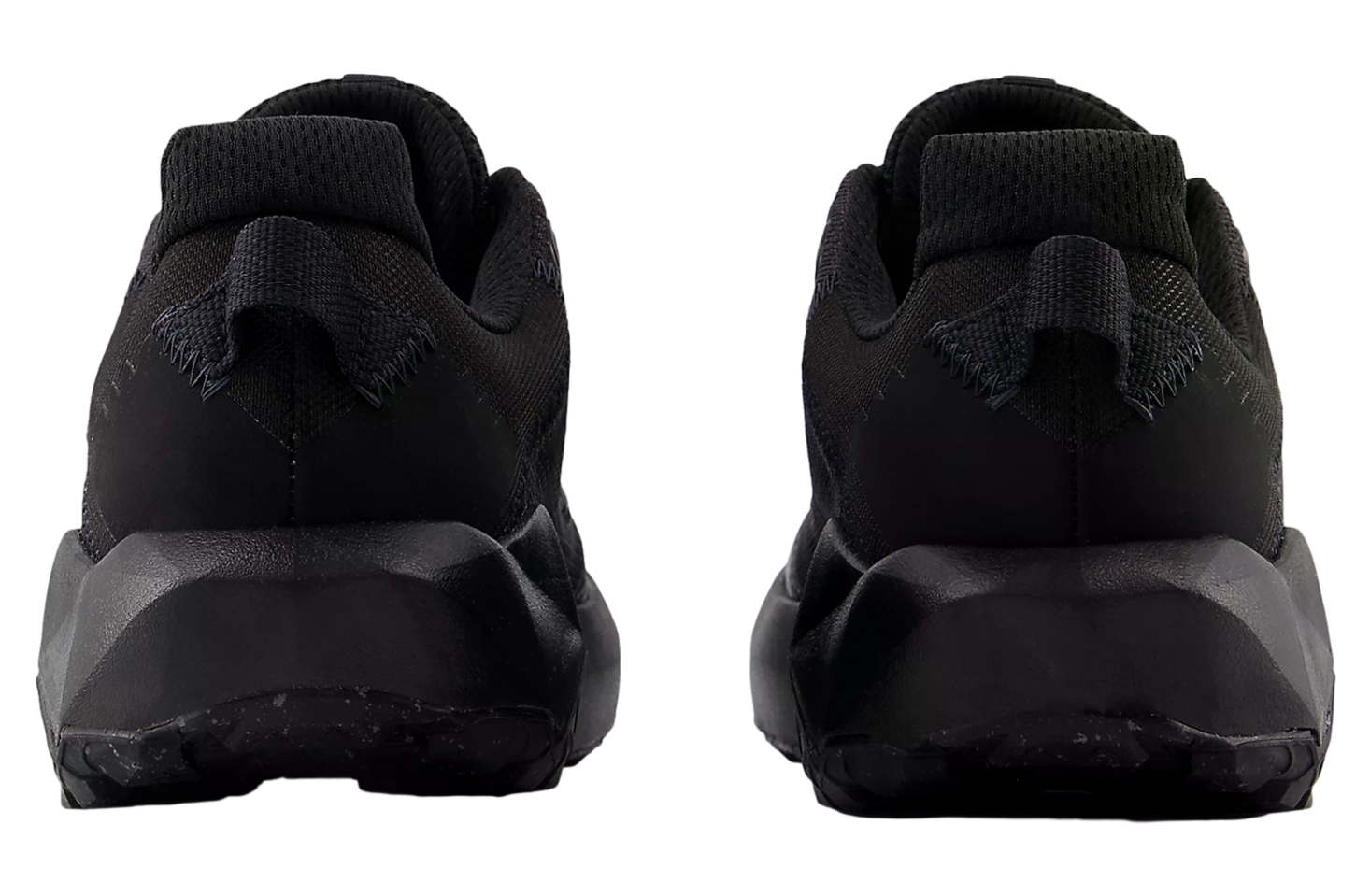 New Balance Dynasoft Nitrel v6 Phantom / Black