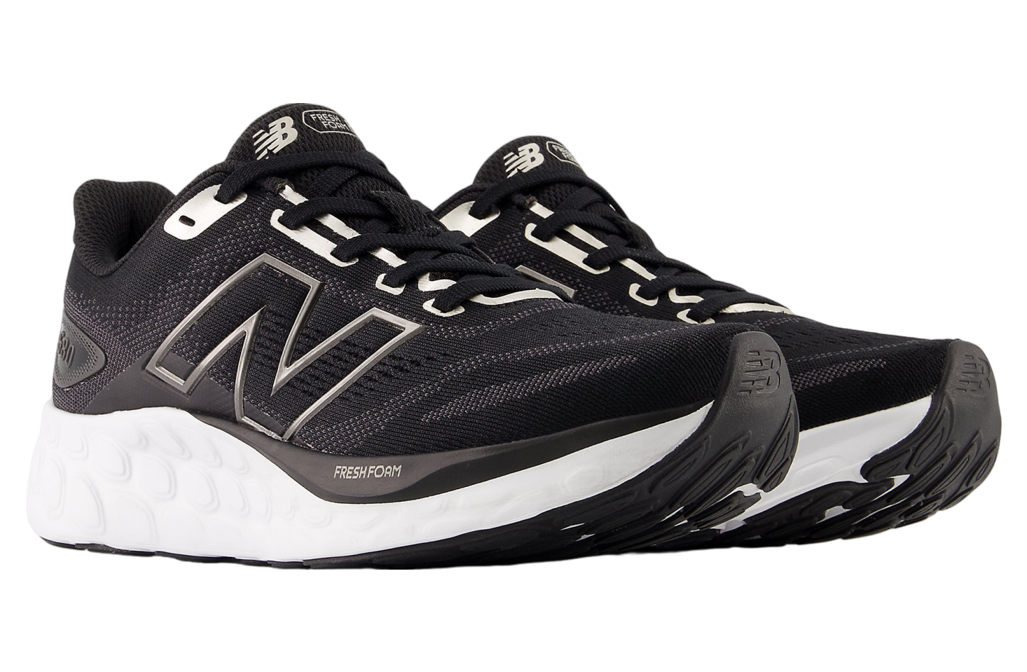 New Balance Fresh Foam 680v8 WMNS Black / Light Gold Metallic