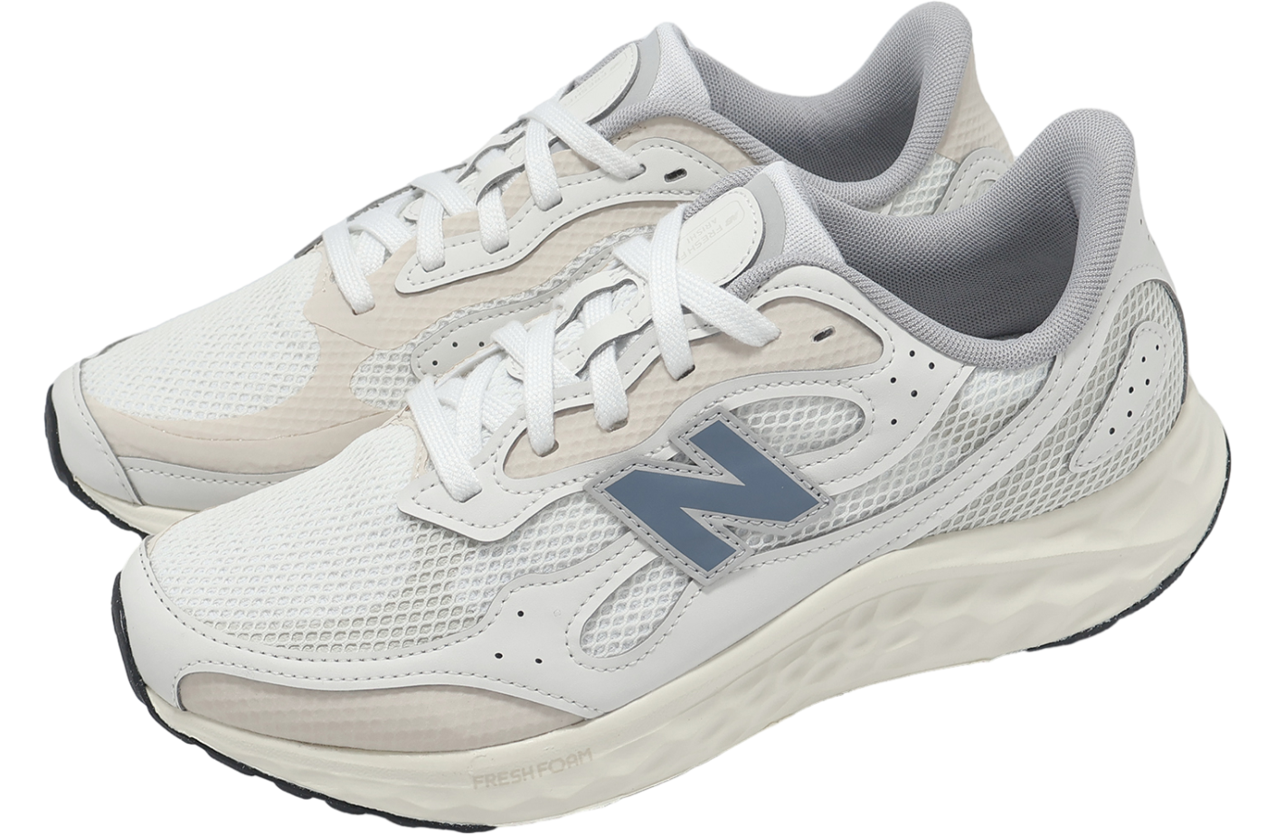New Balance Fresh Foam Arishi V4 2E Wide Beige / Grey