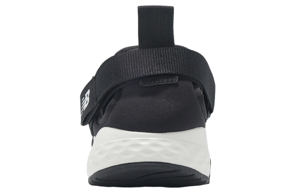 靴 New Balance Fresh Foam UA710 New Balance Fresh Foam UA710 Black / White - Jun 2025