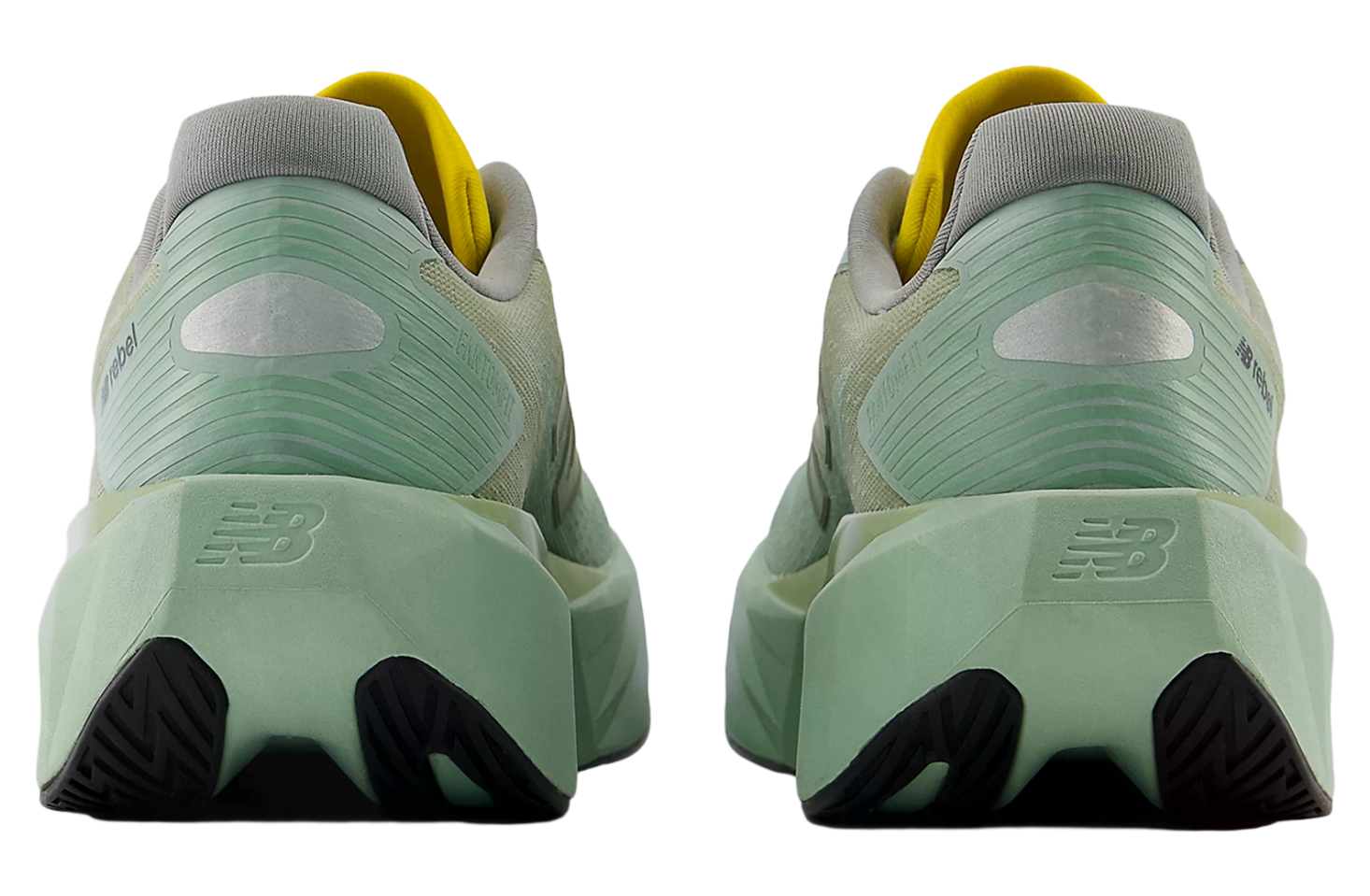 New Balance Fuelcell Rebel v5 WMNS Garter Snake / Mosaic Green