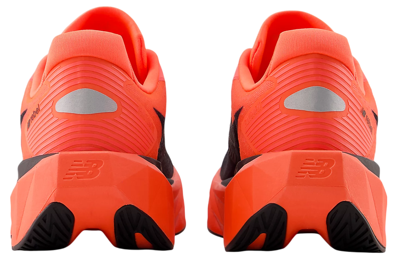 New Balance Fuelcell Rebel v5 WMNS Urgent Red / Black