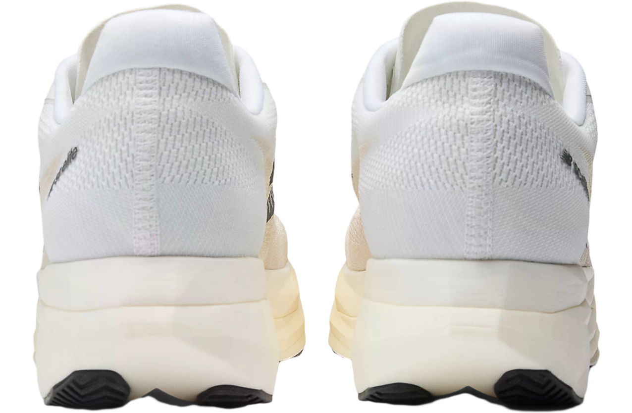 New Balance Fuelcell Supercomp Elite v5 Linen / Sea Salt