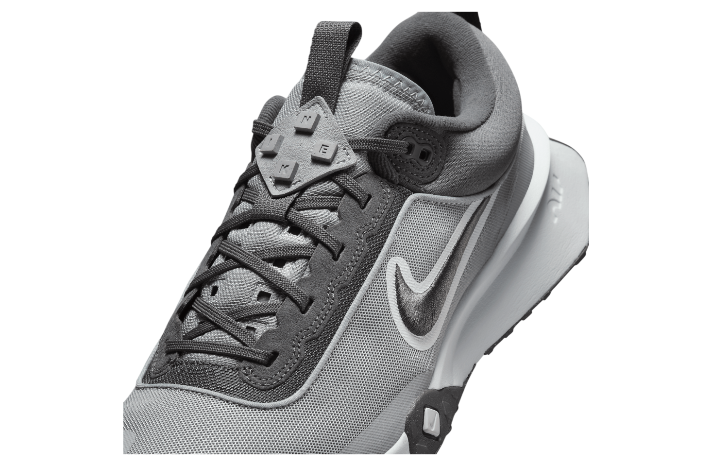 Nike Air Diamond Varsity Turf Wolf Grey / White