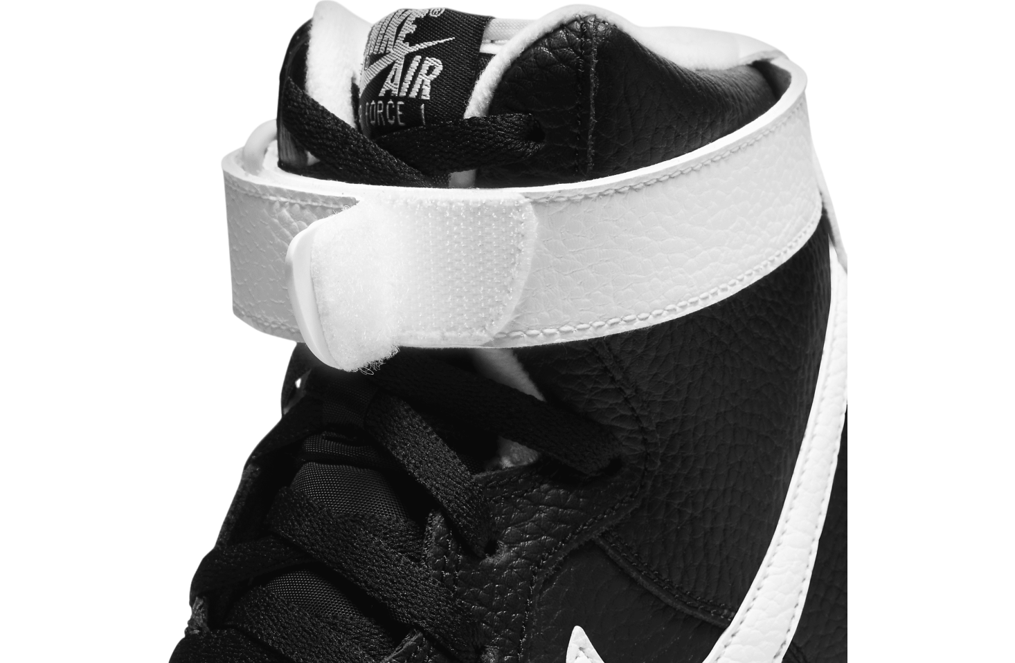 Nike Air Force 1 07 High Black / White