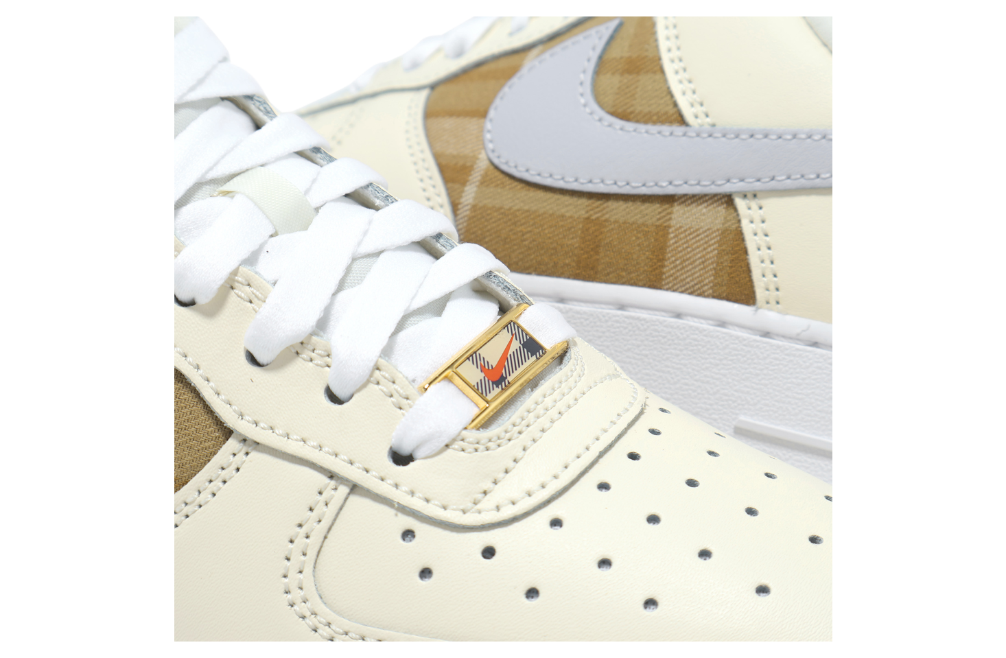 Nike Air Force 1 07 LX WMNS Soft Pearl / Ghost - Jul 2025