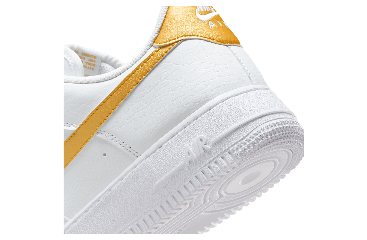 Nike Air Force 1 07 Next Nature WMNS White / Metallic Gold