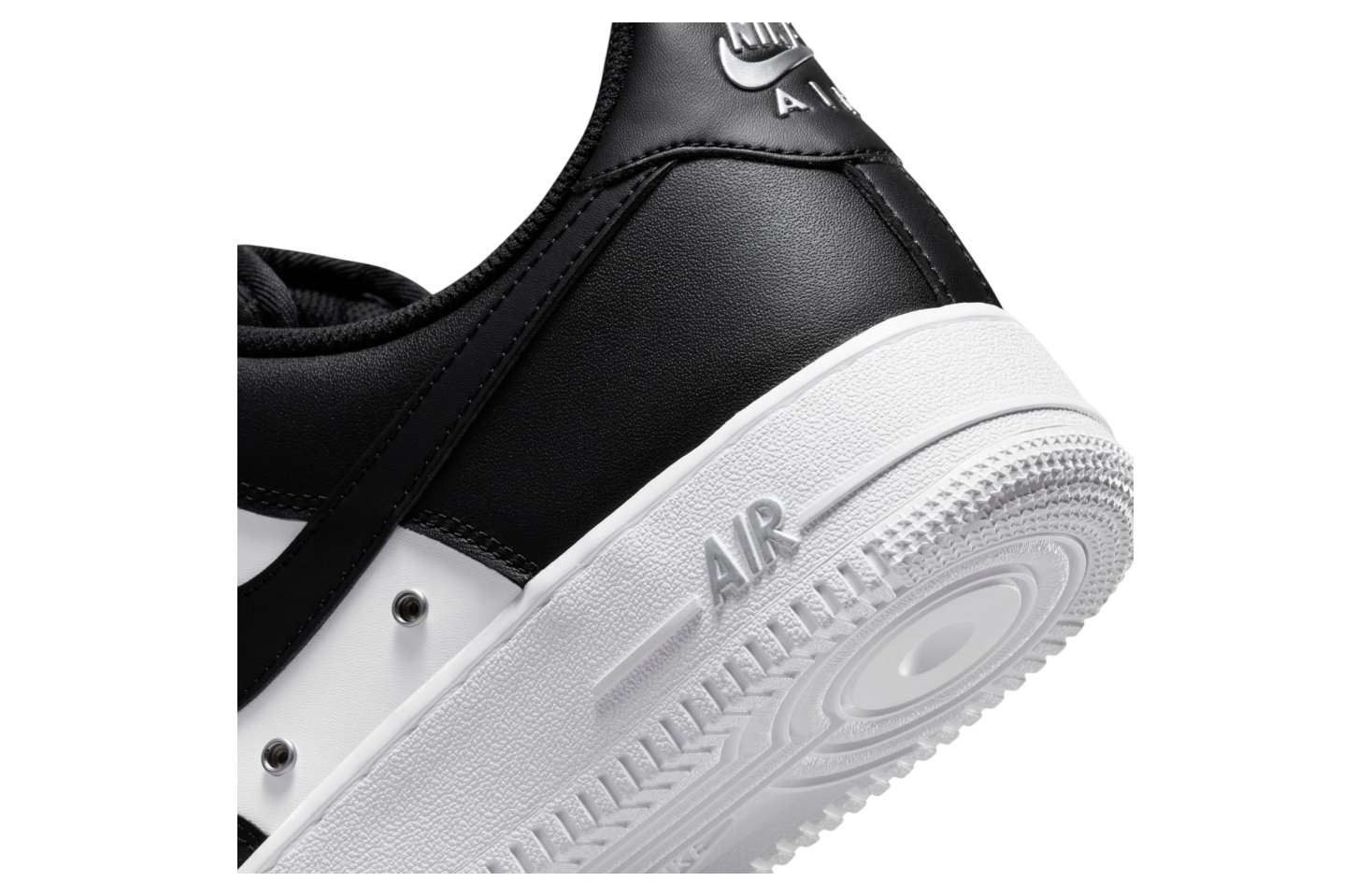 Nike Air Force 1 07 PRM Black / White