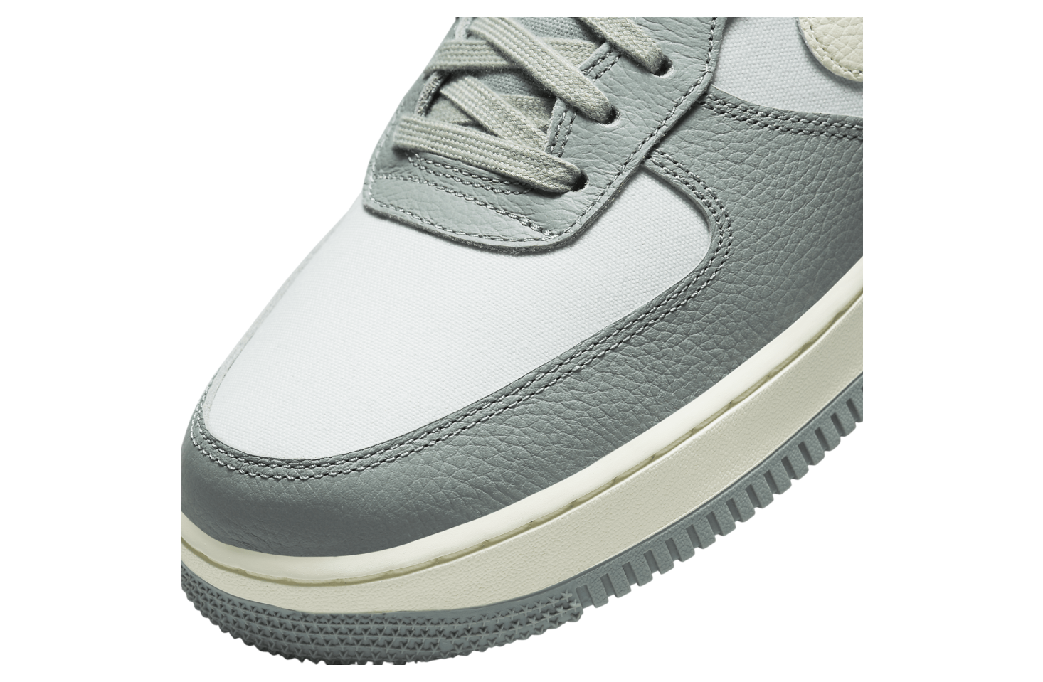 Nike Air Force 1 Low LX Mica Green