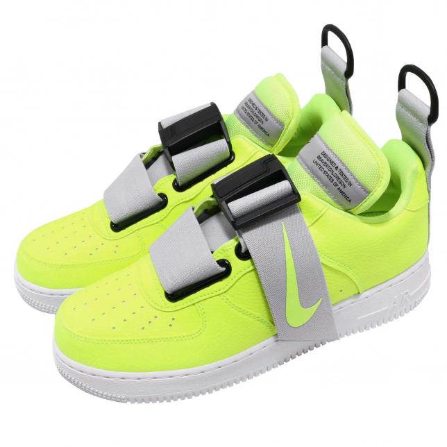 Nike Air Force 1 Utility in Volt