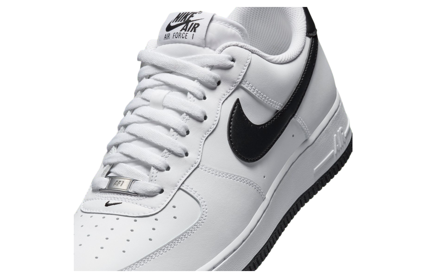 Nike Air Force 1 Low White / Black