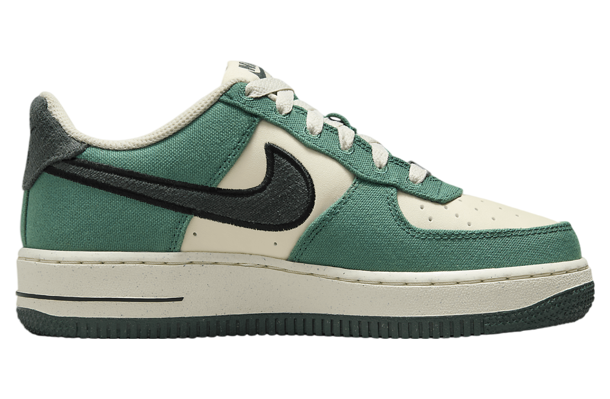 Nike Air Force 1 LV8 GS Coconut Milk / Vintage Green