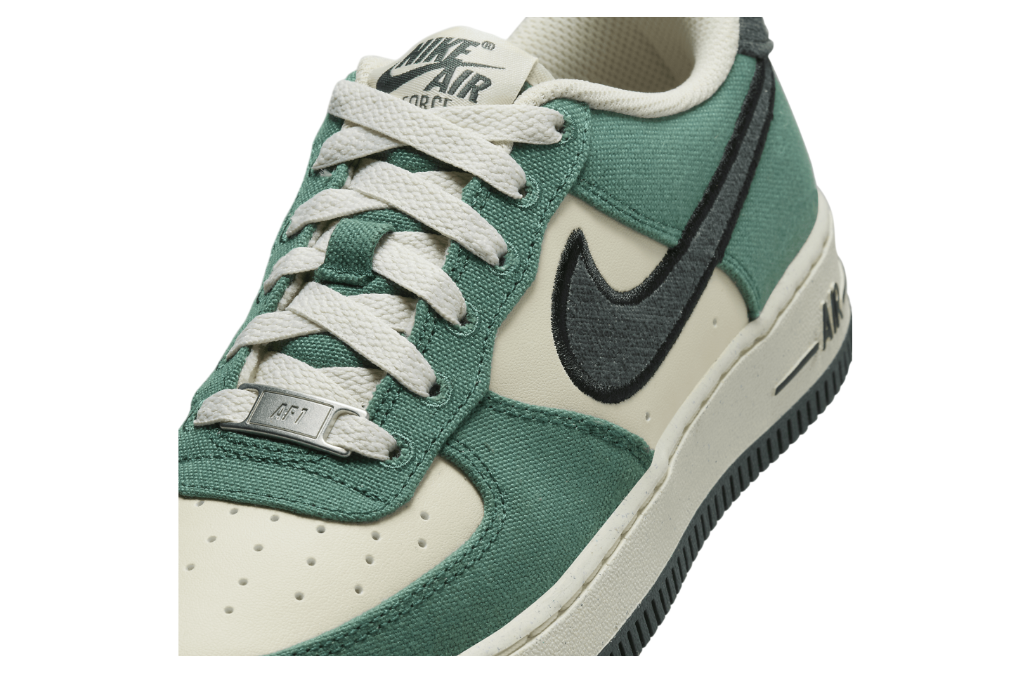 Nike Air Force 1 LV8 GS Coconut Milk / Vintage Green