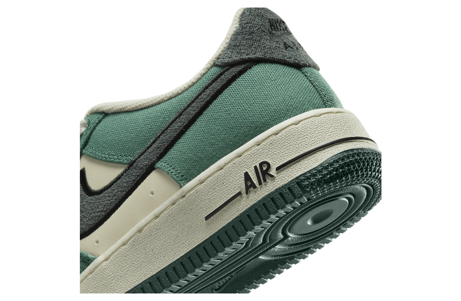 Nike Air Force 1 LV8 GS Coconut Milk / Vintage Green