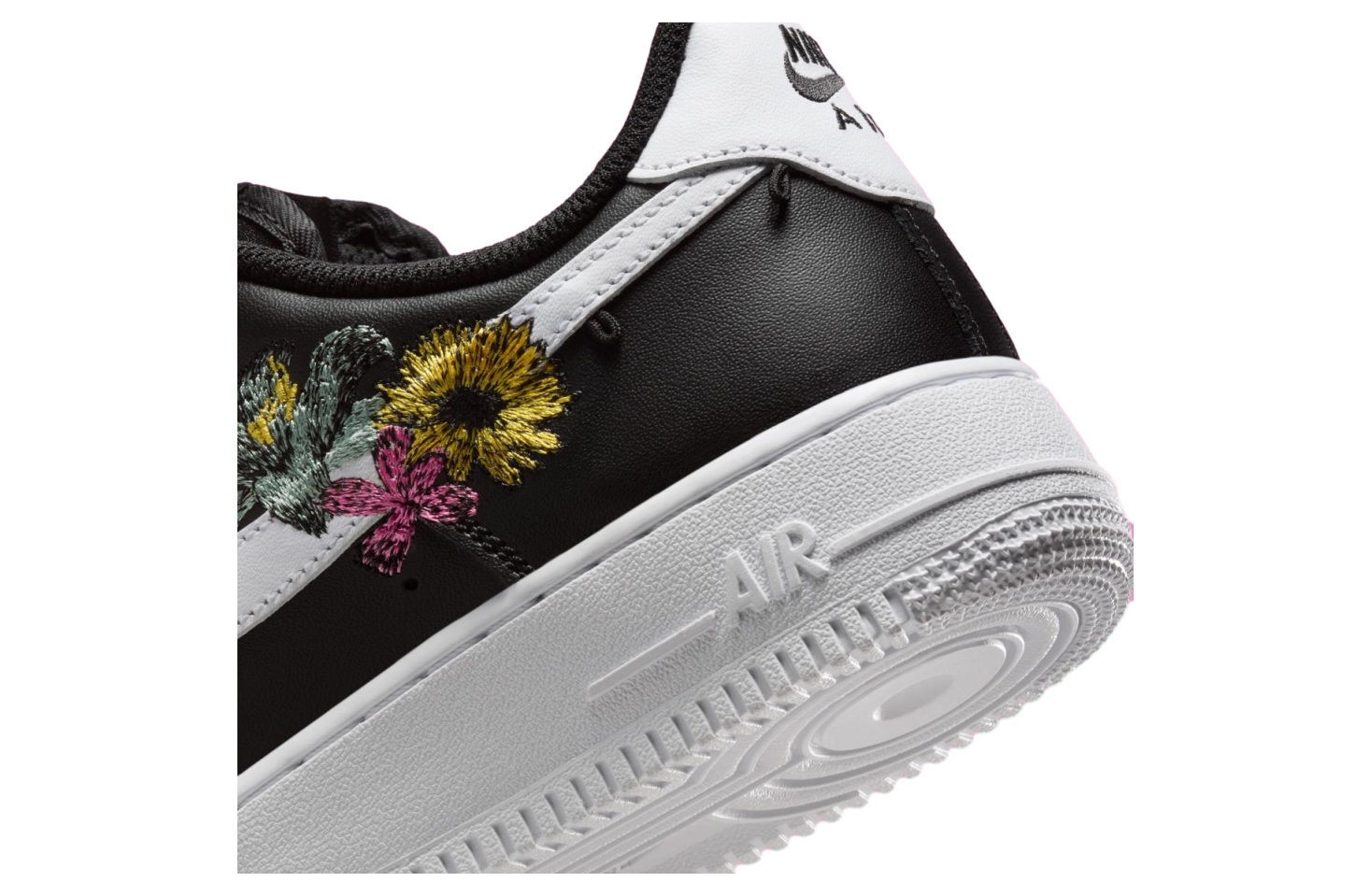 Nike Air Force 1 Now Flowers Black / Metallic Gold