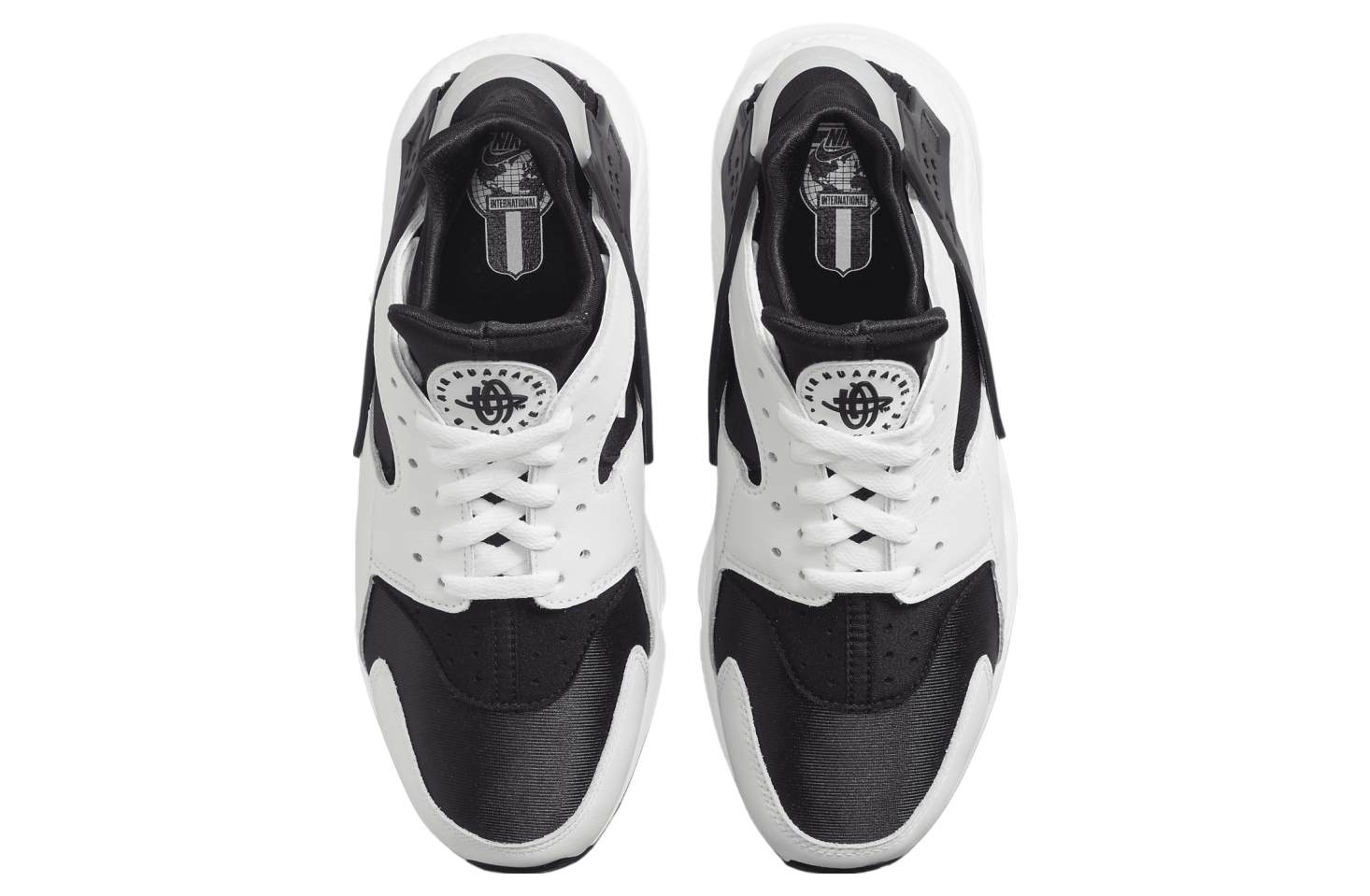 Nike Air Huarache Black / White