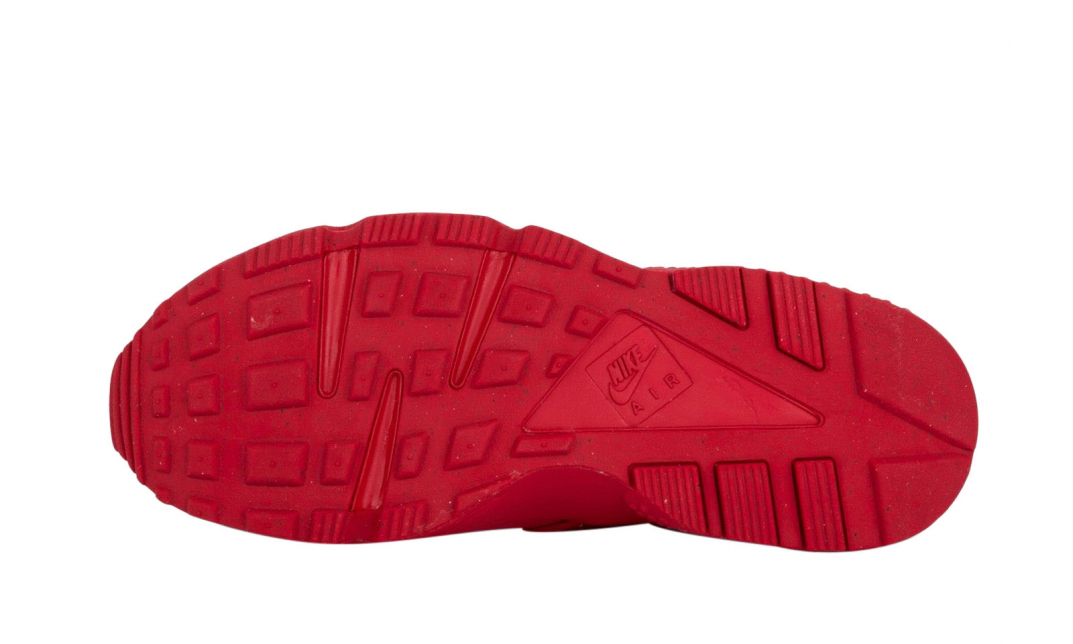 triple red huaraches mens