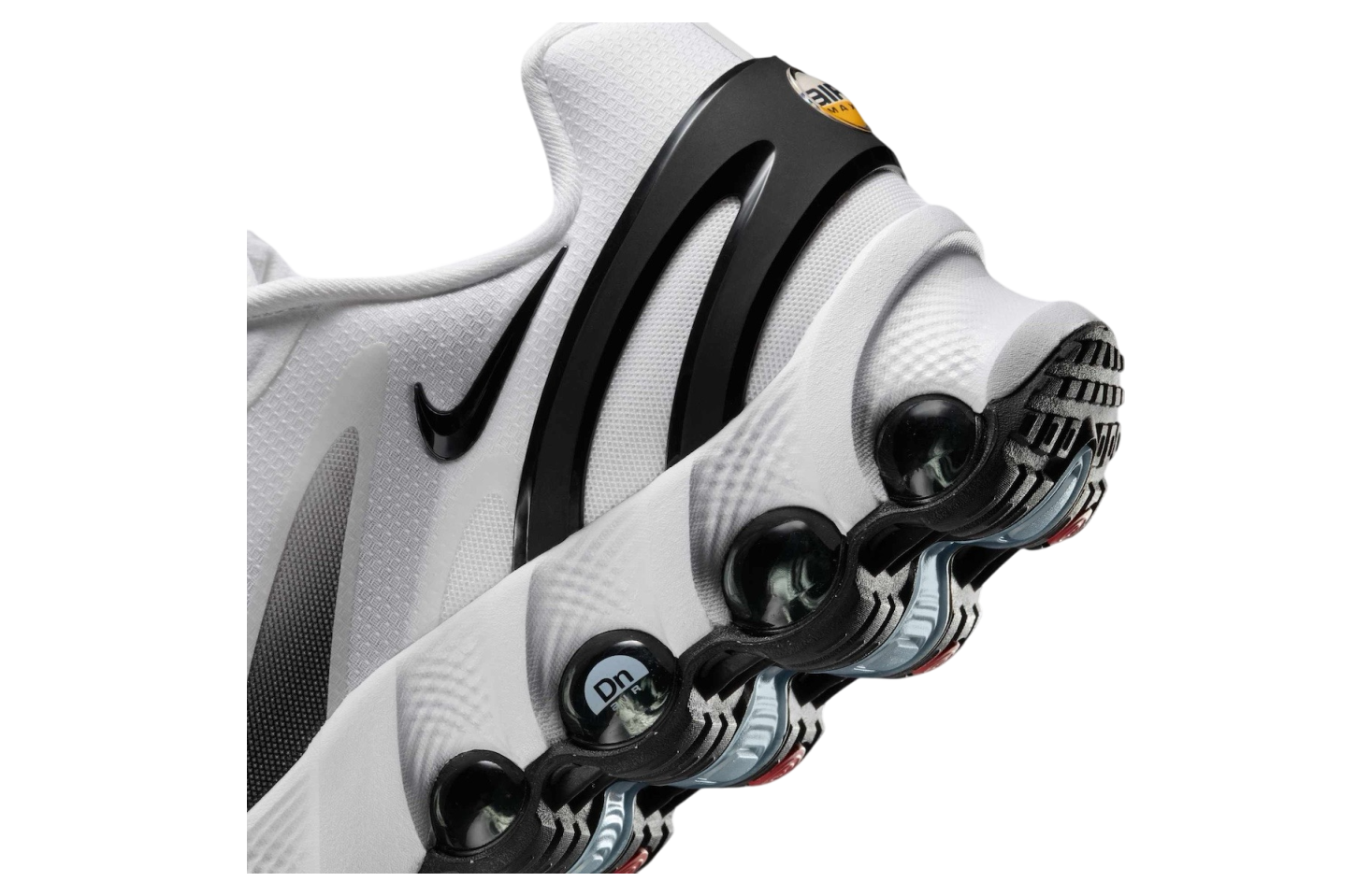 Nike Air Max DN8 Panda